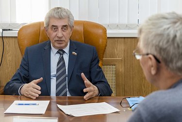 К Сергею Грачеву обратились жители СНТ «Карачи»